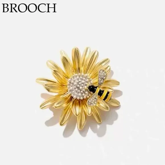 Brand New Flower With Bee Rhinestone Brooch Pin - Picture 1 of 6